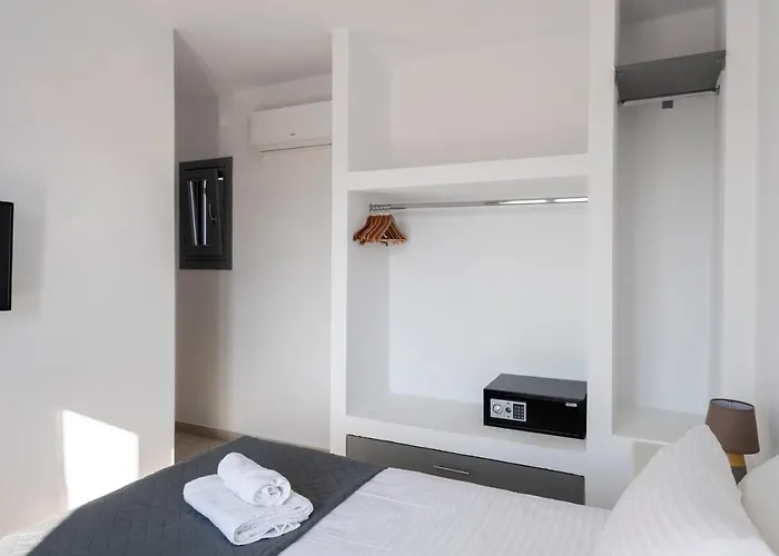 Blue Diamonds Villas Paros