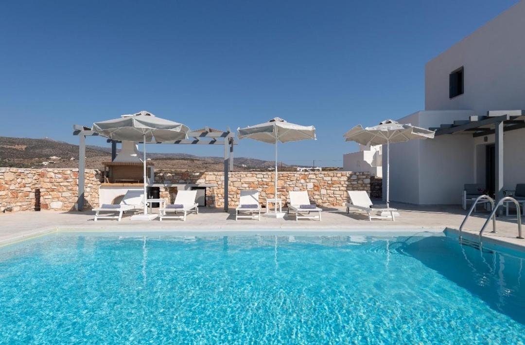 Blue Diamonds Paros Pounda