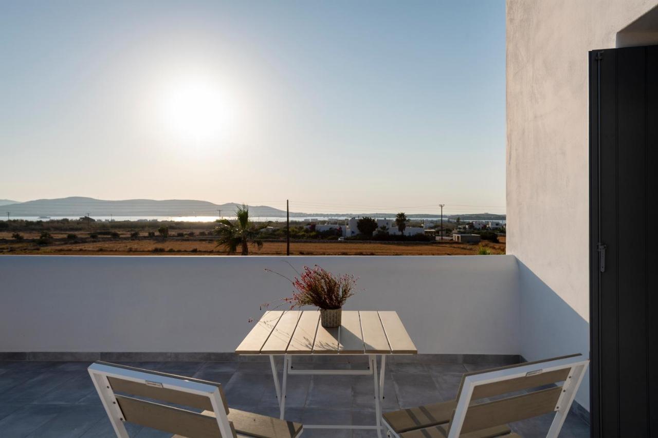 Blue Diamonds Paros * Pounda